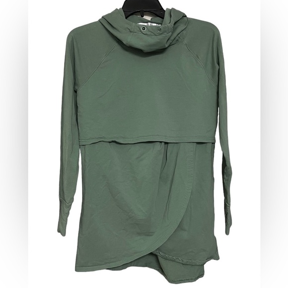 Latched Mama Green Hoodie Top - Picture 3 of 9